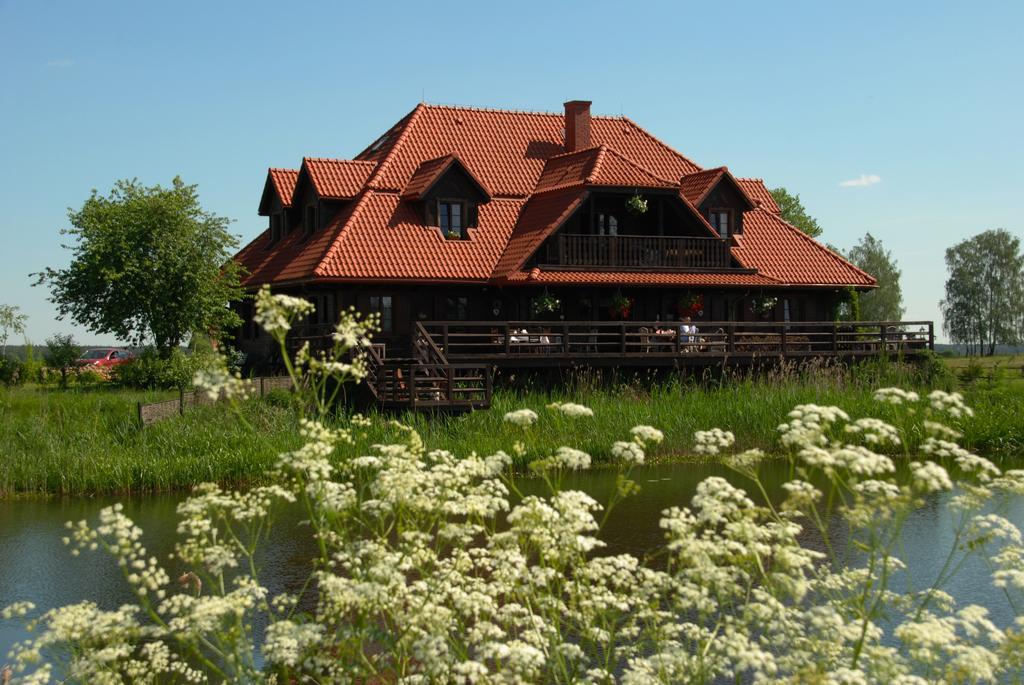 Dwor Labedzie W Kiermusach Kiermusy Exterior foto